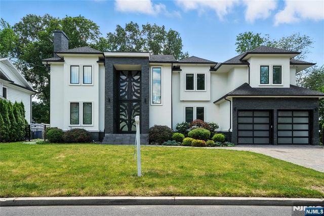 44 Floral Terrace, Tenafly, NJ 07670