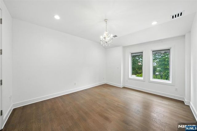 44 Floral Terrace, Tenafly, NJ 07670