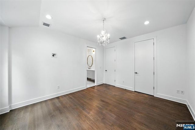 44 Floral Terrace, Tenafly, NJ 07670