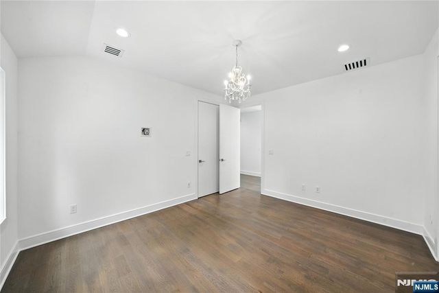 44 Floral Terrace, Tenafly, NJ 07670