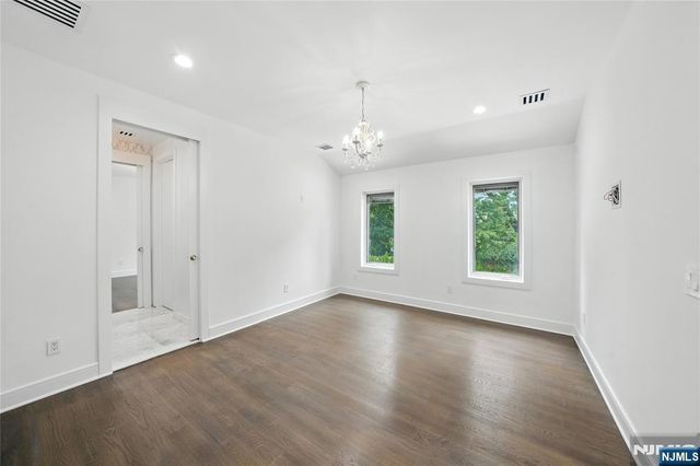 44 Floral Terrace, Tenafly, NJ 07670