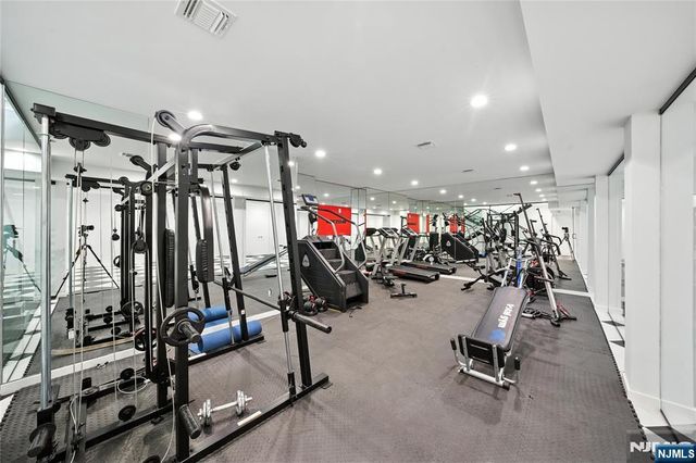 44 Floral Terrace, Tenafly, NJ 07670