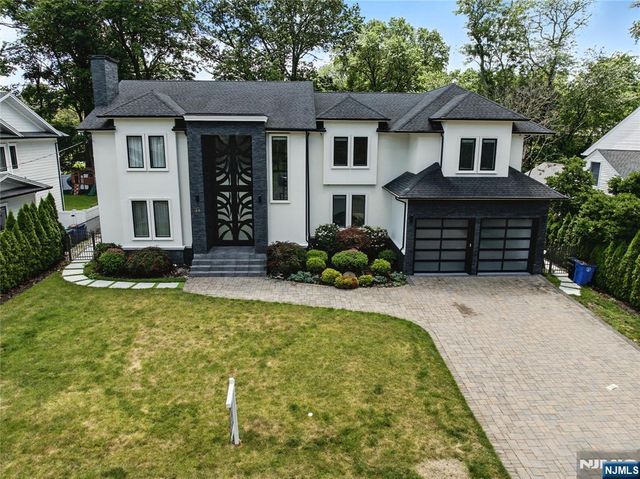 44 Floral Terrace, Tenafly, NJ 07670