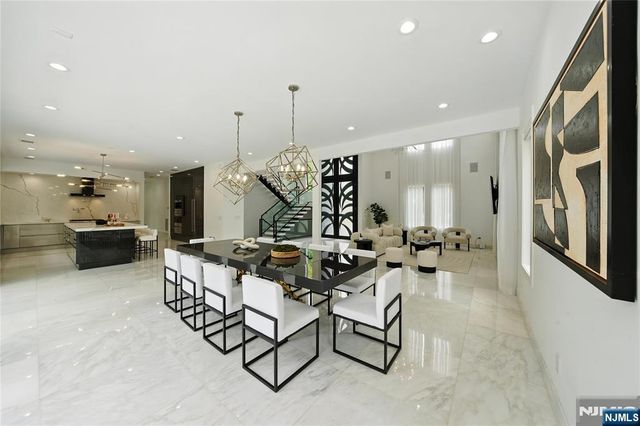 44 Floral Terrace, Tenafly, NJ 07670