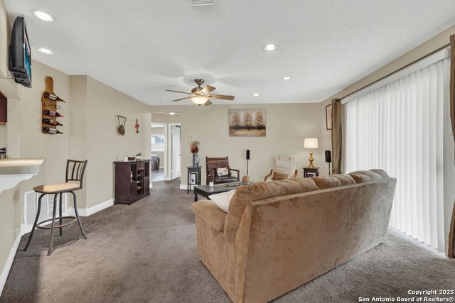 6111 Sinclair, San Antonio, TX 78222