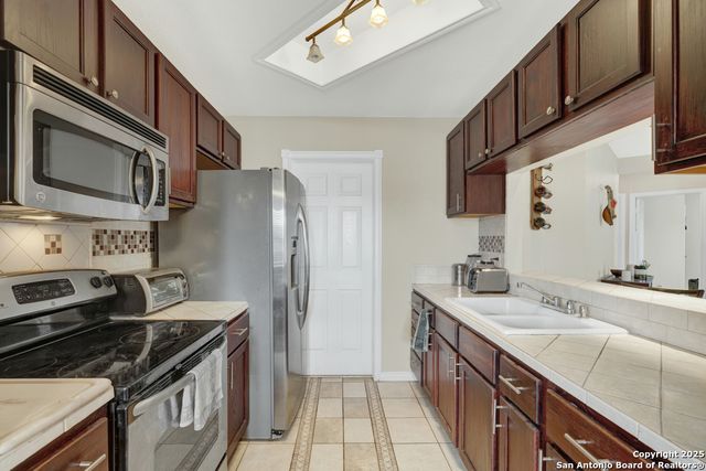 6111 Sinclair, San Antonio, TX 78222