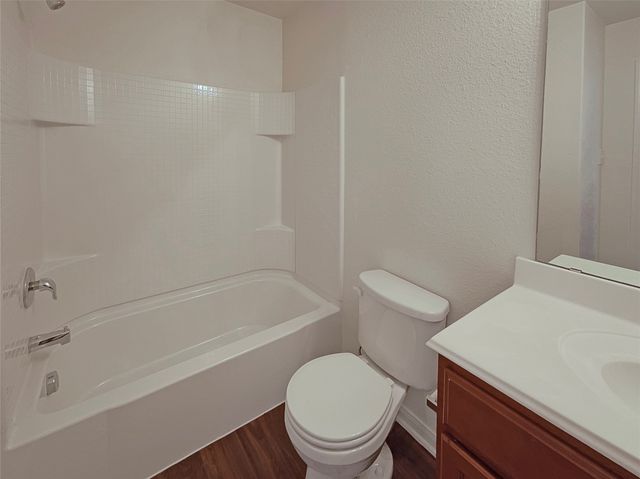 1006 Barrymore Lane, Duncanville, TX 75137