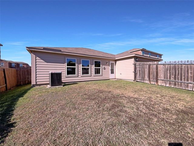 1006 Barrymore Lane, Duncanville, TX 75137