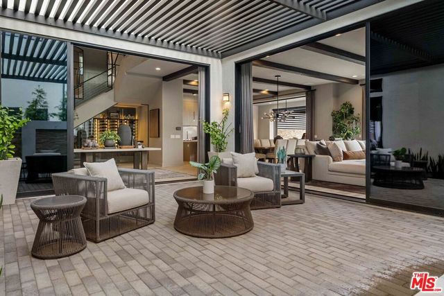 20524 W Shelley Lane, Porter Ranch, CA 91326