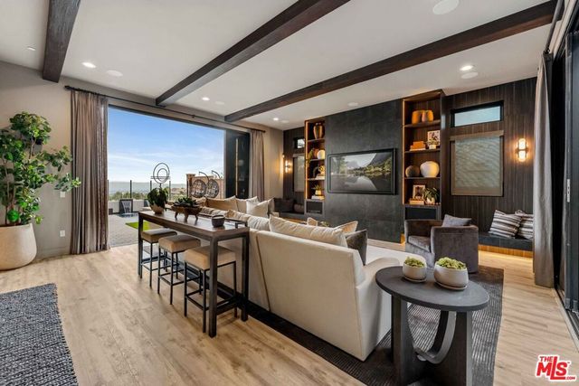 20524 W Shelley Lane, Porter Ranch, CA 91326