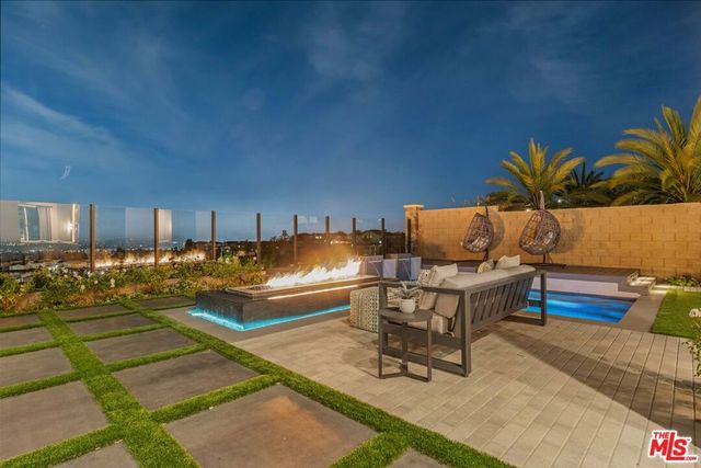 20524 W Shelley Lane, Porter Ranch, CA 91326