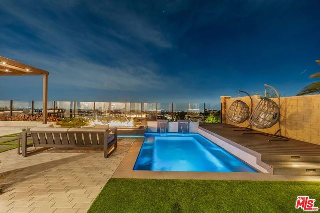 20524 W Shelley Lane, Porter Ranch, CA 91326