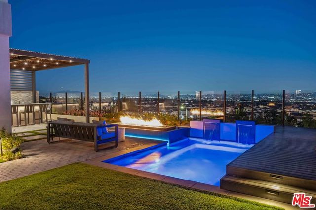 20524 W Shelley Lane, Porter Ranch, CA 91326