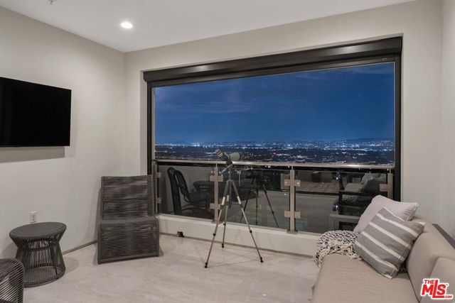 20524 W Shelley Lane, Porter Ranch, CA 91326