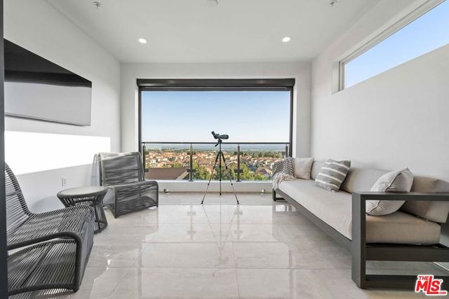 20524 W Shelley Lane, Porter Ranch, CA 91326