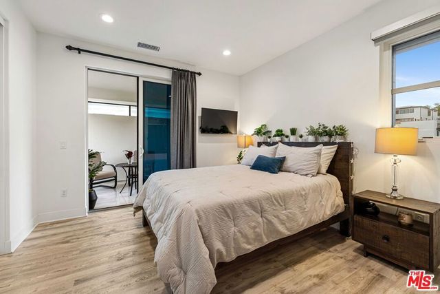 20524 W Shelley Lane, Porter Ranch, CA 91326