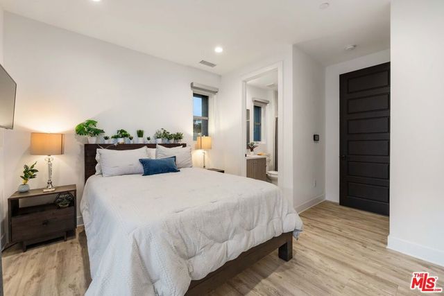 20524 W Shelley Lane, Porter Ranch, CA 91326