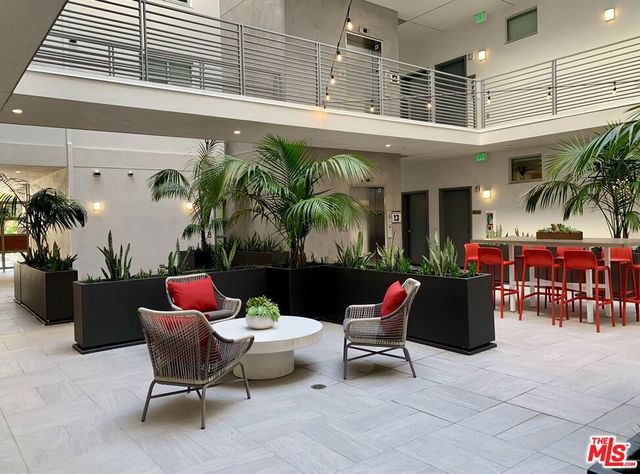 8017 W NORTON Avenue 104, West Hollywood, CA 90046
