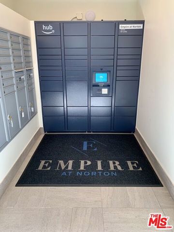 8017 W NORTON Avenue 104, West Hollywood, CA 90046