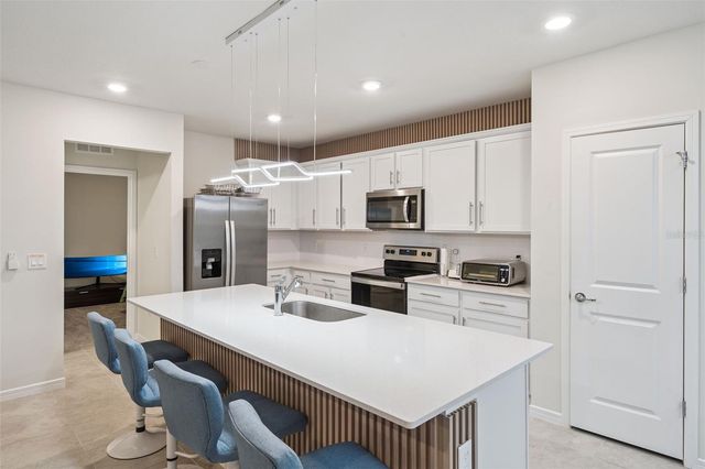 1643 DELIGHTFUL DRIVE, Davenport, FL 33896