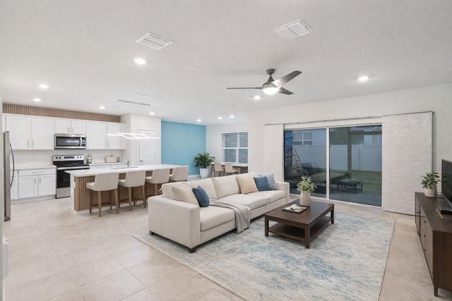 1643 DELIGHTFUL DRIVE, Davenport, FL 33896