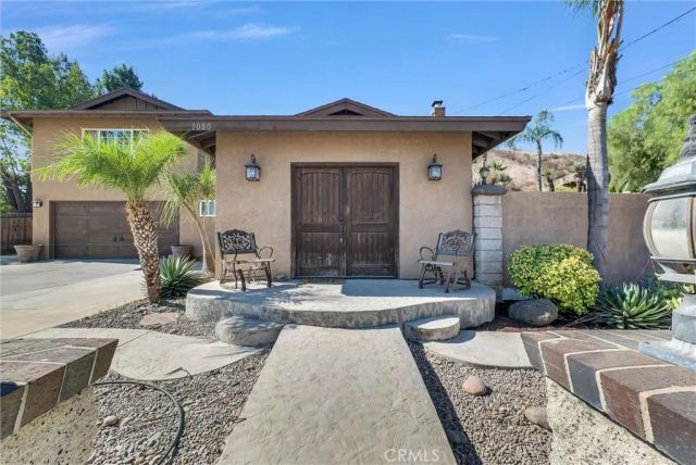 1080 1st, Norco, CA 92860