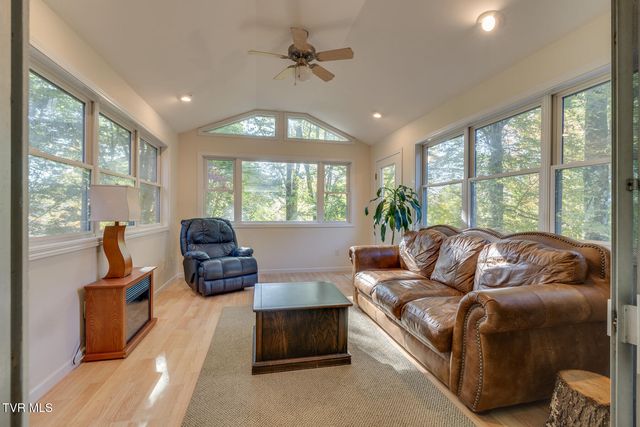 904 Echo Lane, Johnson City, TN 37604
