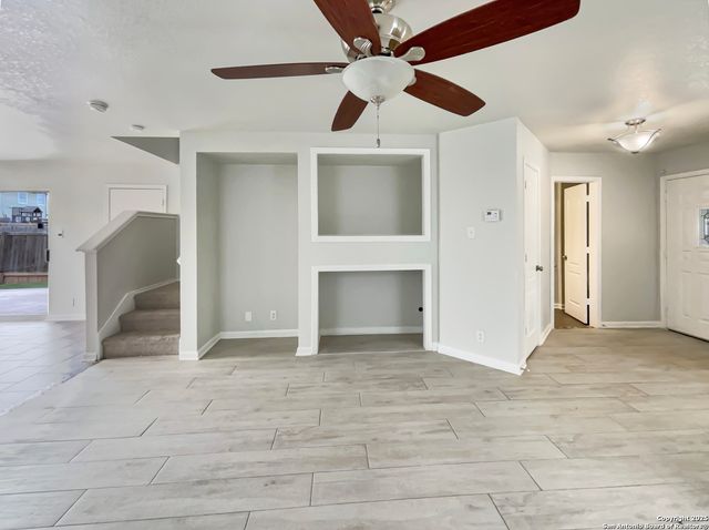 7815 Hedrick Farm, San Antonio, TX 78239