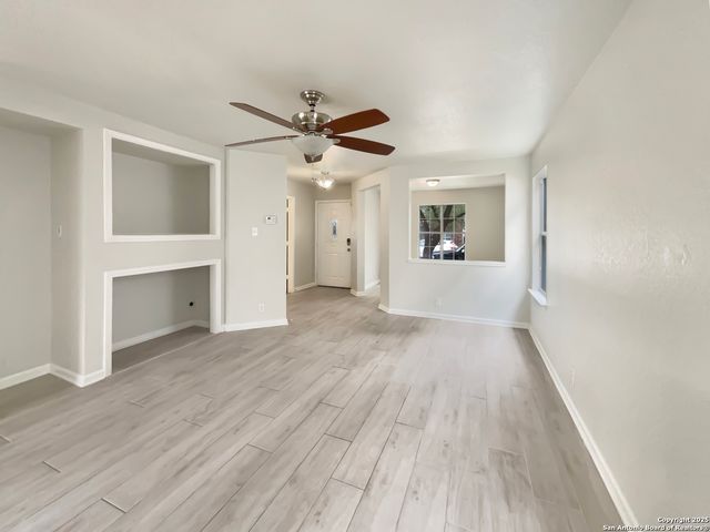 7815 Hedrick Farm, San Antonio, TX 78239