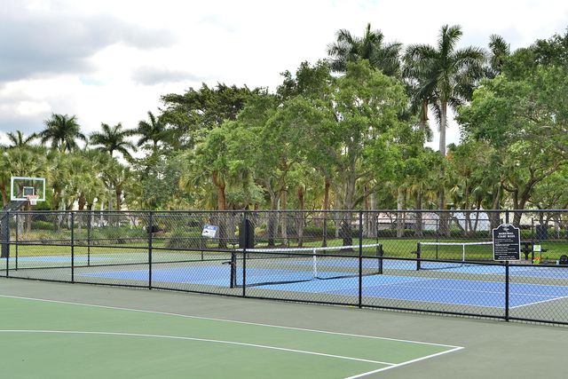 4361 Dogwood Circle, Weston, FL 33331