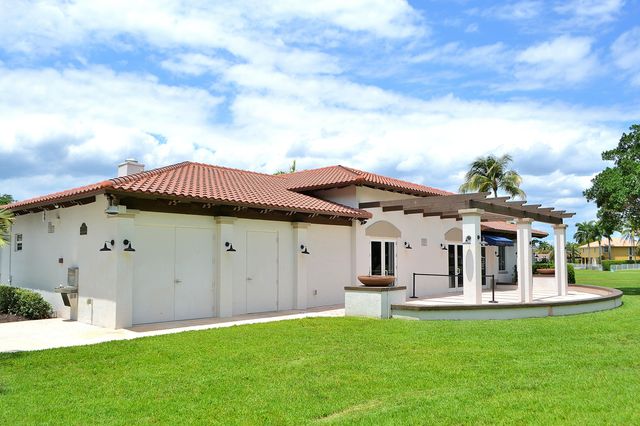 4361 Dogwood Circle, Weston, FL 33331