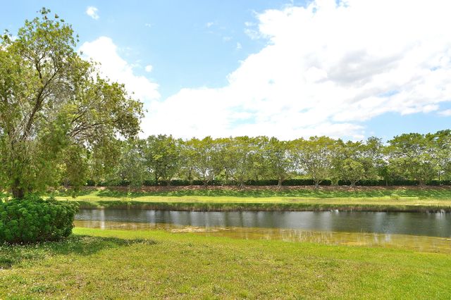 4361 Dogwood Circle, Weston, FL 33331