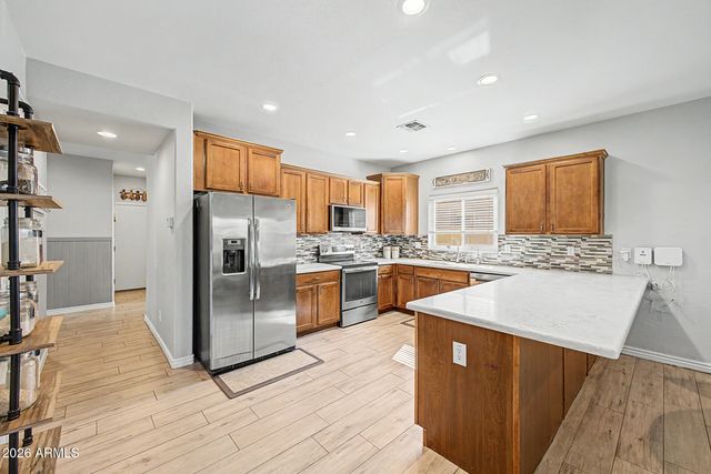 1892 E SHANNON Street, Gilbert, AZ 85295