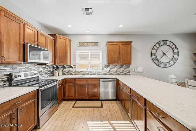 1892 E SHANNON Street, Gilbert, AZ 85295