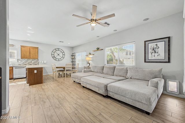 1892 E SHANNON Street, Gilbert, AZ 85295