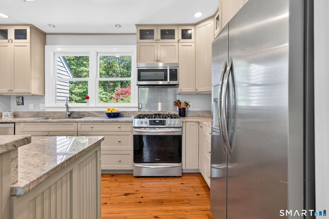 697 Noank Road, Groton, CT 06355