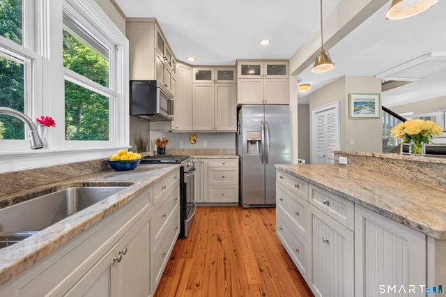 697 Noank Road, Groton, CT 06355