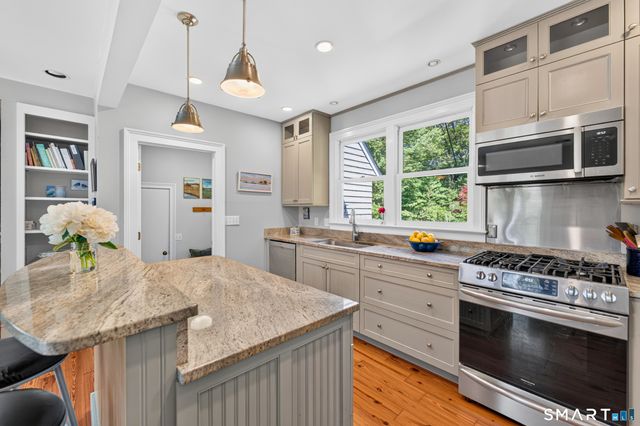 697 Noank Road, Groton, CT 06355