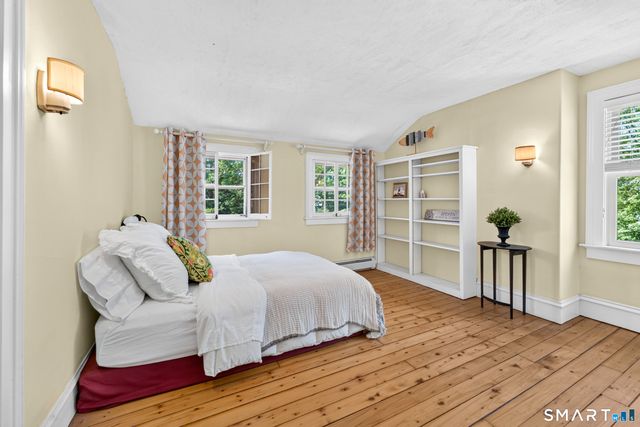 697 Noank Road, Groton, CT 06355