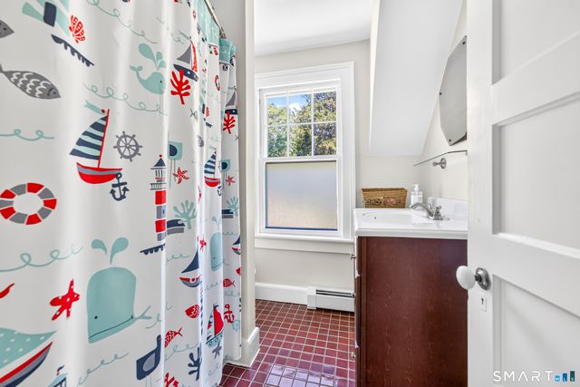 697 Noank Road, Groton, CT 06355