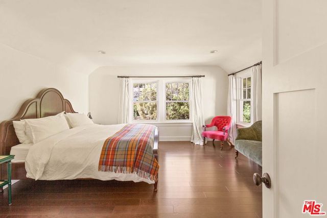 2102 N Bronson Avenue, Los Angeles, CA 90068