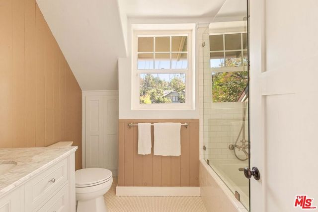 2102 N Bronson Avenue, Los Angeles, CA 90068