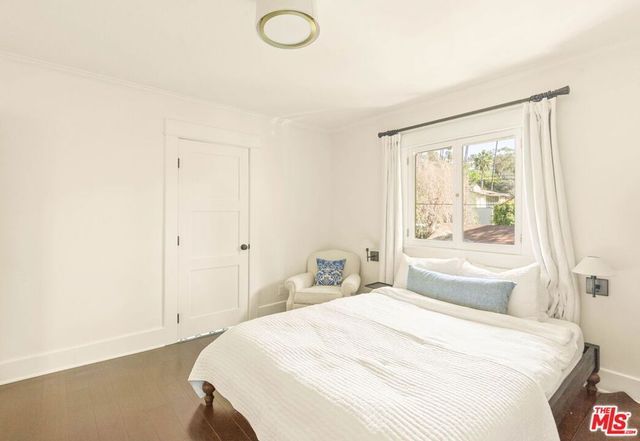 2102 N Bronson Avenue, Los Angeles, CA 90068