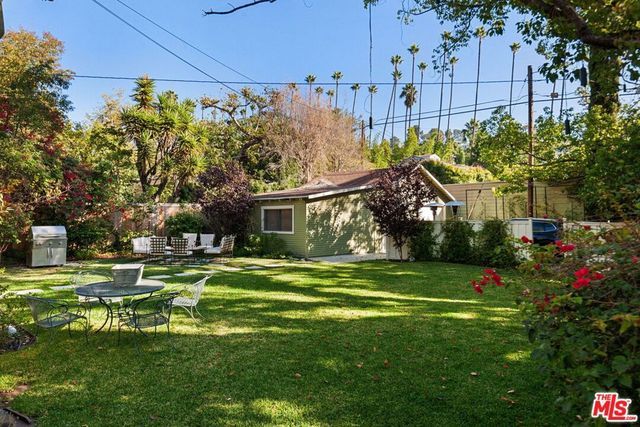 2102 N Bronson Avenue, Los Angeles, CA 90068