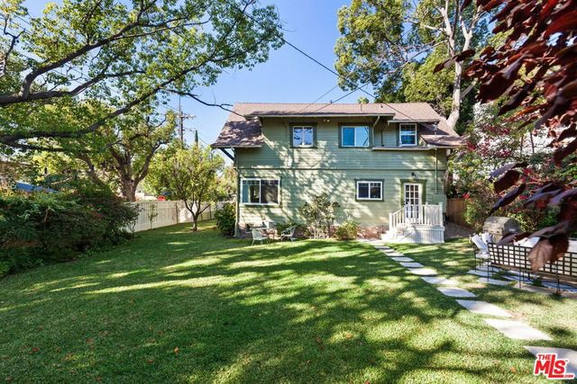 2102 N Bronson Avenue, Los Angeles, CA 90068