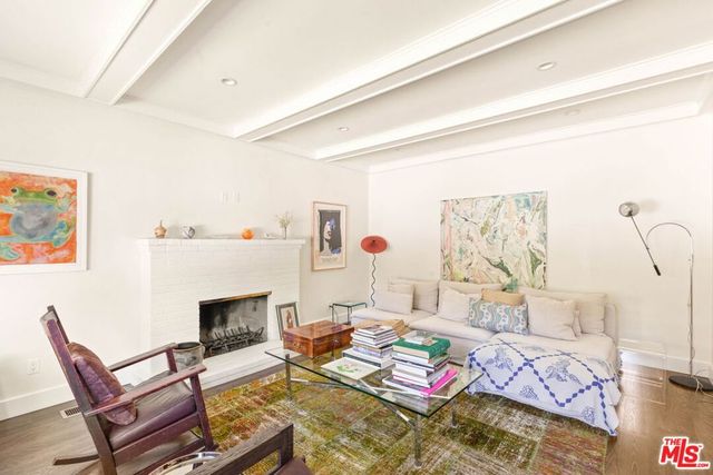 2102 N Bronson Avenue, Los Angeles, CA 90068