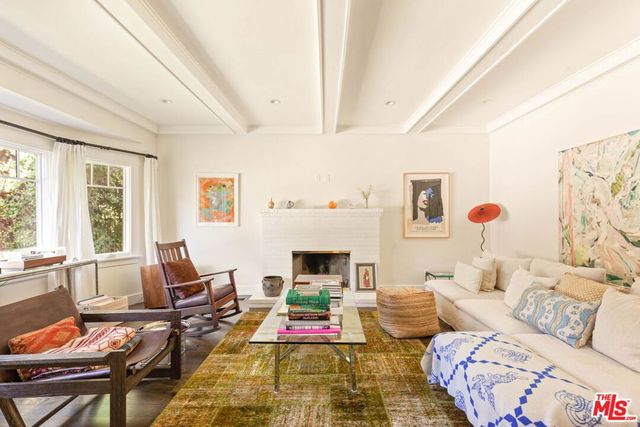 2102 N Bronson Avenue, Los Angeles, CA 90068