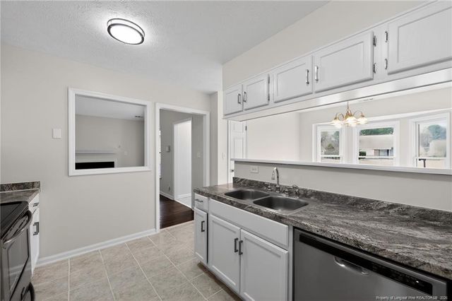 5717 Charbonneau Court, Fayetteville, NC 28304