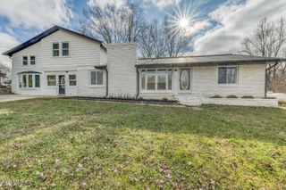 2230 Dave Buck Road, Johnson City, TN 37601