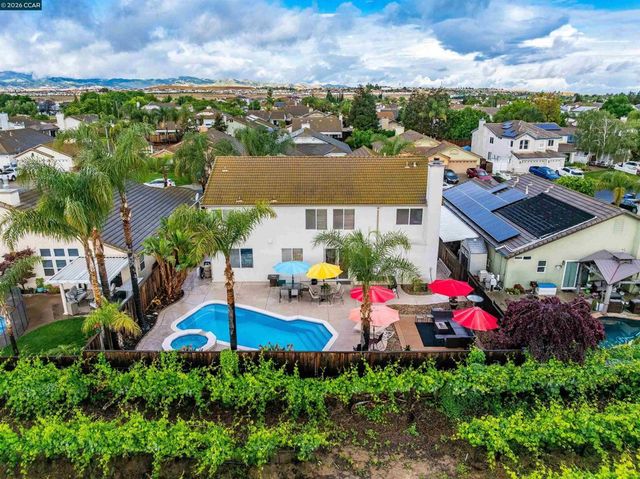 523 Whitehall Ct, Oakley, CA 94561